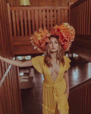 Ashley Reyes Instagram - A long time ago somewhere lovely with 
@theemmaexperience 💐 •
•
•
•
•
•
•
•
•
•
•
•
•
•
•
•
•
•
•
•
•
•
•
#portrait #theemmaexperience #actor #mountains #cabin #flower #nyc #americangods #americangodsseasonthree #cordelia #cordeliadiaz #latina #latinaactress #photography #light #dreamy #nyactress #mixedgirl