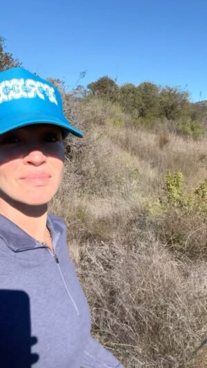Ashley Scott Instagram - Another beautiful day here in the canyon. Another beautiful day to share a smile & some perspective. #esterhicks #openyourheart #tunein