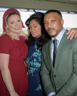 Ashley Walters Instagram - Great day @ascotracecourse . I have never been a gambling man but a W is a W! Call it beginners luck if you wish 😉 Shout out to the legend @frankiedettori_ for the WIN and @greenroomvip for the hospitality. @championsseries #championsday