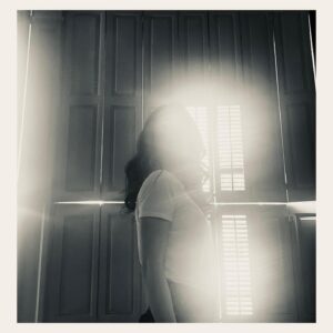 Ashlynn Yennie Instagram - Yep, found another great window seat and this time the shutters are from the 1800’s … they give the best lighting. #historic #haunted #windowseat