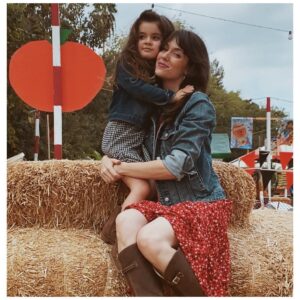 Ashlynn Yennie Instagram - Hay bales, pumpkins, wearing our denim jackets & boots … yep, time to do all the fall things 🍁🎃 #pumpkinpatch #tapiabrothersfarm #weekendfun