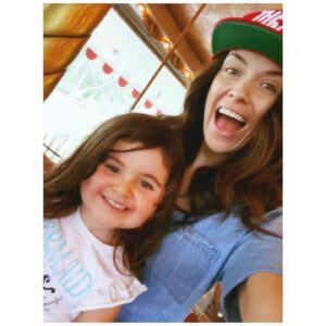 Ashlynn Yennie Instagram - Third times the charm !! Viv now loves the Carousel as much as I do 🙌🏻🎠💫 #theyaremagic #love #merrygoround #weekendvibes