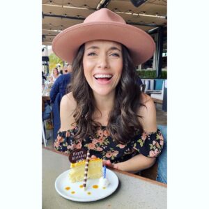 Ashlynn Yennie Instagram - Feeling all the 💕💕💕today !! I’ve also decided to start saying I am 40 so people tell me how good I look 😜.... #birthday #love #anotheryear #celebrate