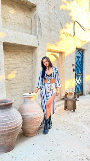 Ashna Zaveri Instagram - Marhaba 🤩 

@goldcoastfilmsofficial 
#traveldiaries #dubai #alseefdubai #exploredubai #dubaitourism