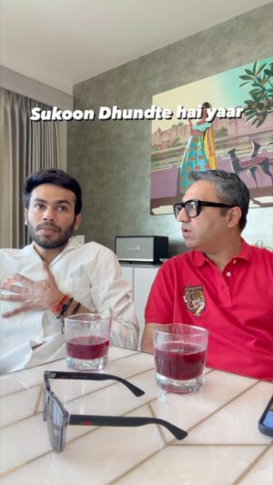 Ashneer Grover Instagram - bhai phone bech kar nikal gye hai apni apni roots dhundne
.
.
#collab #reelsinstagram #comedy