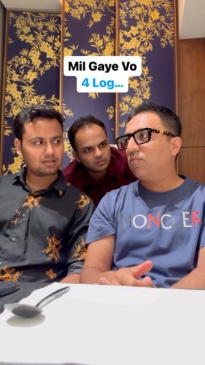Ashneer Grover Instagram - Ab 4 Log Sir Kandha Dene Aayenge..
.
.
.
#4log #reeloriginal #ashneergrover #trending #trendingmemes #meme #desifun