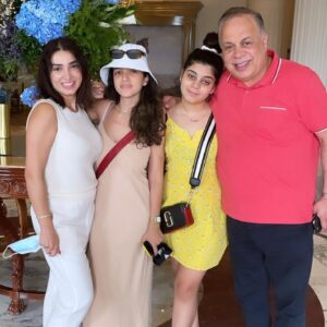 Ashraf Zaki Instagram - اجمل يوم ف عمرى اسعد لحظه ف حياتى يوم ميلاد ابنتى الغالية مايا سمعت منها اول مره حد يقول بابا كانت وستظل اجمل بابا انا فخور بها فخور انها بنتى وفخور انها حياتي @mayathezaki