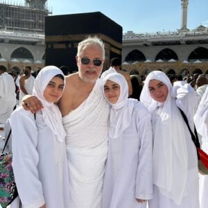 Ashraf Zaki Instagram - اللهم انك عفو كريم تحب العفو فاعف عنا 🙏🙏
@rogenaofficial 
@mayathezaki 
@mariaamzaky