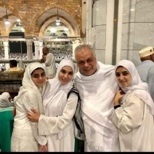 Ashraf Zaki Instagram - اجمل يوم ف العمر يوم ميلادك يوم خاص جدا السنه دى الحمد لله ان عيد ميلادك يوم نجاح مسلسل ستهم ويوم عظيم الدنيا كلها تحتفل بيه كل سنه وانتى عظيمه و متآلفة وحياتنا ف امن وامان وسعادة مبروووك عليكى نجاحك ياستهم مبرووك لينا كلنا مبرووك مايا مبروك مريم اشكرك يارب ع عظيم نعمتك @rogenaofficial 
@mayathezaki @mariaamzaky