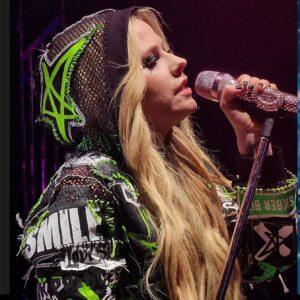 Ashton Michael Instagram - 💚🖤AVRIL🖤💚
.
@avrillavigne on tour for “Greatest hits tour” in custom Ashton Michael crust punk patch hoodie and plaid garter skirt . When we say custom . We mean just that . . . 
.

📸 @skylerbarberio 
.
.
.
#ashtonmichael #avrillavigne #punkprincess #greatesthitstour #punktsugicollection