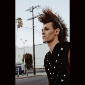 Ashton Michael Instagram - 🧷🖤ZACK 🖤🧷
.
@zackshoots walking Ashton Michael #punktsugicollection In studded knit puffer vest and wool gaberdine tiered kilt. .We took it to the streets …again!
.
PR pulls at @nosuchagencypr & ASHTON MICHAEL ATELIER 
.
makeup
Key makeup James Vincent
@jvincentmakeup for @nobasura_clubhouse 
@danessa_myricks @danessamyricksbeauty for sponsoring. 

Makeup team
@ozzie__g__
@caitlincwyman 
@hollymarkert
@luigichamorro 
@rickieangel.artistry 
@alisa_yasuda

Hair 
Key hair: Noogie Thai
@noogiethai

Hair team:
Joey Rodrigues - @joeyrodrigueshair 
Paula Peralta - @thepaulaperalta
Christy Tagatac - @christytagatac
Henry Sanchez - @Henrydesalazar

Casting 
Hanna Isaksson - @hannai_me
Alabama Blonde - @alabamablonde
Chanel Perrillo - @shutupchanel

Shoe- @tuk_footwear 

Videographer / Editor 
Dustin Shepard - @eldente
@cevvycev
@mf_romasanta
.
. 
.
.

#ashtonmichael #runway #fashionshow #model