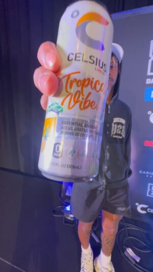 Ashton Sylve Instagram - FIGHT DAY
Mind sharp, body fueled, thanks to @CelsiusOfficial. Victory is not just about the strength in your punch but the power behind your purpose. 

Tune in tomorrow live on DAZN

#CELSIUSBrandPartner #CELSIUSLiveFit #h2o💧

#HardWorkMakesEasyWork