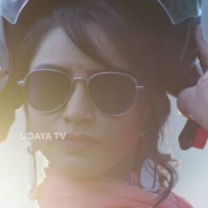 Ashvini Instagram - ನಮ್ಮ ಸುರಭಿಯ ಮಾಸ್ ಎಂಟ್ರಿ ಹೇಗಿದೆ ನೋಡಿ!

#SuryavamshaOnUdayaTV | Mon-Sat | 8 PM
#UdayaTV #SonOfSuryavamsha #SerialsOnUdayaTV