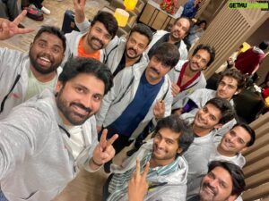 Ashwin Babu Instagram - Chalooooo Americaa 🏏🏏
Can’t wait to see you all guys 🥰😍
#celebritycricket #dallascricket 
Thank u @eastwest_entertainers #tca 
#dallas #texas