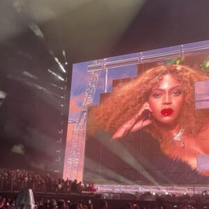 Asia O'Hara Instagram - I feel like I owe @beyonce a lil more money after all the fun I had last night! 🏳️‍🌈