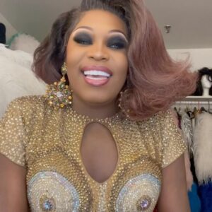 Asia O'Hara Instagram - ATTENTION, KARAOKE QUEENS 📢 The fabulous LGBTQI  sports nonprofit @AthleteAlly is hosting #KaraokeLeague with some special performances from me! 🖤🖤🖤 Join us across the country for a competitive karaoke event that helps further Athlete Ally’s mission of ending homophobia and transphobia in sports. 🏳️‍🌈🏆 Check the link in bio to RSVP and find out more details! See you there! #for21  #ad #athleteally @CoronaUSA