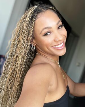 Asia'h Epperson Instagram - Never needed a filter. My spirit is the true beauty.✨🙏🏽❤️
• #nofilter  #itsthegodinme 
•
•
Braids- @woc.hair  I love them!! Thank you!! ❤️🙌🏽