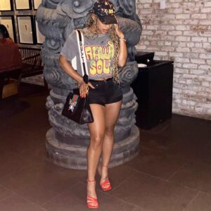 Asia'h Epperson Instagram - If you obey all the rules, you’ll miss all the fun!😜

#bigleoenergy ♌️🦁👑
#monday #mondaymotivation #happymonday