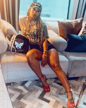 Asia'h Epperson Instagram - Growth so big people have to get to know you again✨

#bigleoenergy ♌️👑🦁