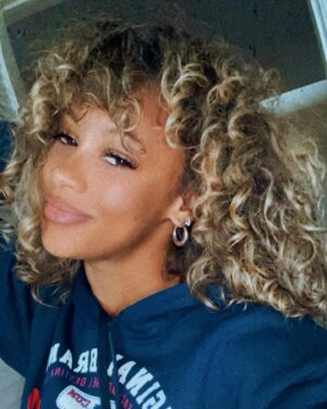 Asia'h Epperson Instagram - It’s face that I’m giving. Purpose that I’m living. 🤩

#godisgoodallthetime #selfie #photodump #tuesday