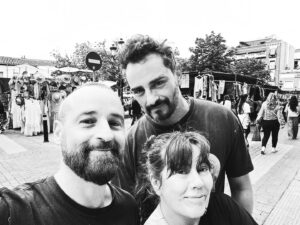 Asier Etxeandia Instagram - Paseos por el rastro con la familia