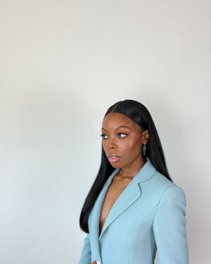 Asjha Cooper Instagram - press, day one

hair: @iamdavontae 
makeup: @grace_pae