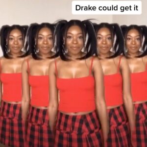 Asjha Cooper Instagram - Quarantine Day 4,256 😩 
#whydidthistakesolongtomakelmao
#butliketiktokiskindafun
#givemenetflixrecommendations #imdefinitelydeletingthisvideolol #iwillfindanyreasontobringoutmycloverscostume #imboredokaybye