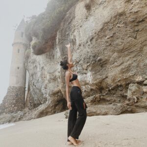 Asjha Cooper Instagram - there’s a beautiful medieval tower behind me and I’m facing the rock 🤦🏿‍♀️ someone please teach me how to pose