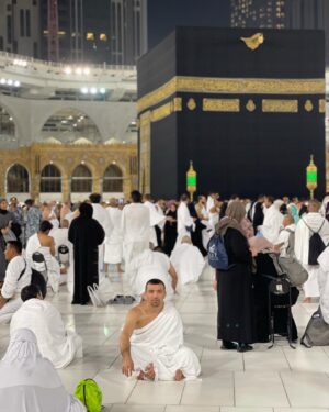 Askar Askarov Instagram - 🕋