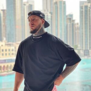 Askar Mozharov Instagram - #dubai #dubailife