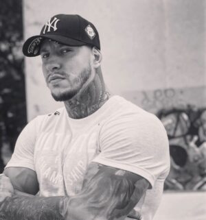 Askar Mozharov Instagram - 
