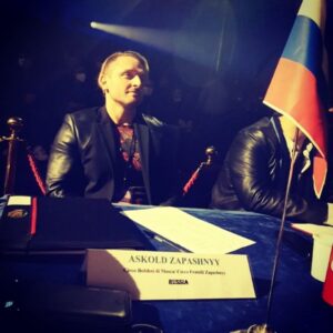 Askold Zapashnyy Instagram - 🇷🇺 В качестве члена жюри представляю Россию от Большого московского цирка на 22-м международном фестивале циркового искусства @festivalcircolatina в итальянском городе Латина.
🇬🇧 As a member of the jury, I represent Russia from the Great Moscow Circus at the 22nd International Circus Art Festival in the Italian city of Latina.
#цирк #фестиваль #италия #латина #членжюри #аскольд #запашный #россия #circus #festival #italy #latina #memberofjury #askold #zapashny #russia