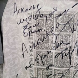 Askold Zapashnyy Instagram - 🇷🇺 С сокрушительной победой тебя и всю твою команду, дорогой друг и "Последний Император" @fedoremelianenkoofficial . Удивительно, как можно одним точным ударом сделать счастливыми миллионы людей, которые болеют за тебя, разделяют с тобой радость твоего триумфа и гордятся быть твоими соотечественниками. Мы очень сильно переживали за тебя!
🇬🇧 With a crushing victory to you and all your team, dear friend and "The Last Emperor" @fedoremelianenkoofficial. It's amazing how you can make millions of people happy with one precise punch, who cheer for you, share the joy of your triumph with you and are proud to be your compatriots. We were very worried about you!
#беллатор #мма #федоремельяненко #командафедора #последнийимператор #друзья #лучший #нокаут #гаситесвет #bellator #mma #fedoremelyanenko #fedorteam #thelastemperor #friends #thebest #knockout
