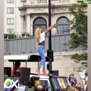 Asttina Mandella Instagram - It’s time for all us Colour Warriors to Unite as London Pride is Upon Us! Wishing everyone a fabulous and wonderful Pride! 🏳️‍🌈🏳️‍⚧️ 

Last year I had the Pleasure to work with @playstationuk for @prideinlondon! And she back again this year, channeling a special iconic PlayStation Character.

HAPPY LONDON PRIDE!! #londonpride #prideinlondon #lgbtq #playstation #gaymers