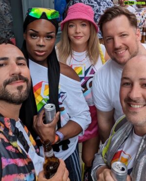Asttina Mandella Instagram - It’s time for all us Colour Warriors to Unite as London Pride is Upon Us! Wishing everyone a fabulous and wonderful Pride! 🏳️‍🌈🏳️‍⚧️ 

Last year I had the Pleasure to work with @playstationuk for @prideinlondon! And she back again this year, channeling a special iconic PlayStation Character.

HAPPY LONDON PRIDE!! #londonpride #prideinlondon #lgbtq #playstation #gaymers