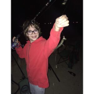 Ata Berk Mutlu Instagram - Babamın öğrettiği keyifli balık avından... #Tbt 🎣👋