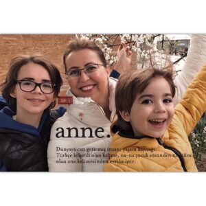 Ata Berk Mutlu Instagram - Canım annem seni çok seviyorum.. 💛💐 Hayatımıza anlam, sevgi ve huzur katan en değerli varlıklarımız annelerimizin Anneler günü kutlu olsun. 🌷🌸💗#annelergünü