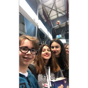 Ata Berk Mutlu Instagram - Okul arkadaşlarım... 🙏