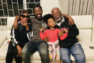Atandwa Kani Instagram - Happy Birthday to my beautiful mother!!!! 
I’m blessed to spend this special day with you..
I love you to no end!!!!