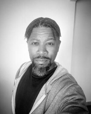 Atandwa Kani Instagram - Happy Birthday to ME, MYSELF, MNA, The Prince and I… I feel like I’m 40!! ….uh….Wait!! I AM 40 🎊🥰🎉🍾😁🔥👴🏾