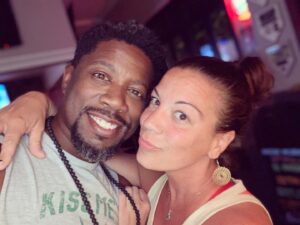 Atandwa Kani Instagram - HAPPY BIRTHDAY to my SISKII …. I love you loads and I hope you have the best day of your entire life! On this Memorial Day, ain’t no one as memorable as you!!!!!!!! You’re one crazy as b🤬tch and I LOVE ya for it…

I don’t know what’s happening in these pics, but when have we ever known what’s happening?? 🤣🤣🤣🤣

Wish I could be there!!!