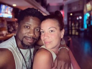 Atandwa Kani Instagram - HAPPY BIRTHDAY to my SISKII …. I love you loads and I hope you have the best day of your entire life! On this Memorial Day, ain’t no one as memorable as you!!!!!!!! You’re one crazy as b🤬tch and I LOVE ya for it…

I don’t know what’s happening in these pics, but when have we ever known what’s happening?? 🤣🤣🤣🤣

Wish I could be there!!!
