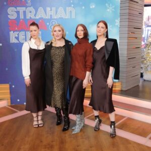 Athena Levesque Instagram - Last one! Link in bio for our GMA style segment on @strahansarakeke @goodmorningamerica @abcnetwork ⭐️⭐️⭐️ @hhasselhoff @keke