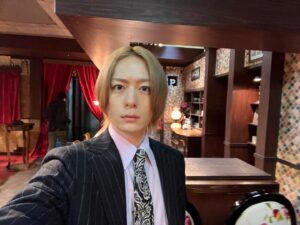 Atsuhiro Inukai Instagram - 本日24時9分からケイ×ヤク第6話放送です。ぜひ！
#ケイヤク#犬飼貴丈#英獅郎#自撮りたくさんしたけど#全部同じ表情だった#全部#俺