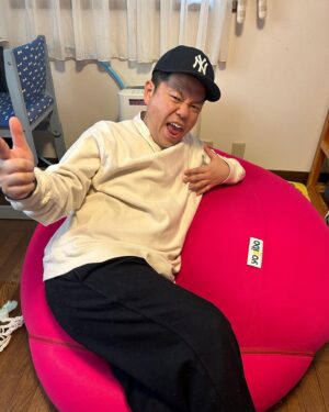 Atsuhiro Tsuda Instagram - めちゃくちゃ可愛いyogibo！
まんまるのyogibo
きゃわきゃわー
きゃわいー！
#yogibo
#きゃわいいー