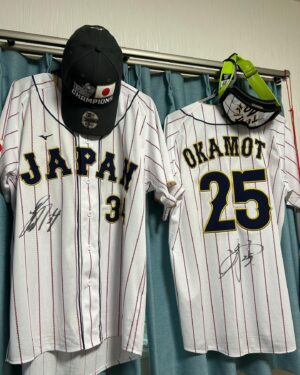Atsuhiro Tsuda Instagram - マイWBCミュージアム
#ごいごいすー
#WBC
#25
#34
#new era