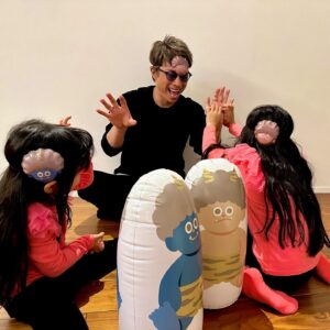 Atsushi Tamura Instagram - 全員が鬼をやりたがる田村家

人間不在の節分となりましたw
福が来るのでしょうか？

娘たちへ
守るべき伝統と役目を終える伝統があるから、しっかりと見極めてね♡