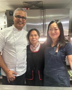 Atul Kochhar Instagram - Lillian @shanghaisupper - what a fabulous evening you gave us with the delectable food and deep knowledge.  There is so much to learn from you.  Me and my team @kanishkamayfair will always remain grateful to you for this unforgettable experience. The layers and layers of flavours with sharp simplicity was the high light for me. I will be your sous chef for life 🙌🙌🙌. I look forward to cook with you many times more in near future. 

World is such a better place when we have our Hero in people like yourself. You were an amazing teacher and mentor to us last night. Can’t wait to repeat this soon again. 

🙌🙌🙌❤️❤️❤️