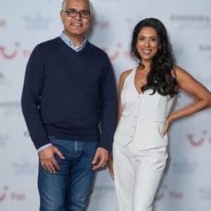Atul Kochhar Instagram - It was an absolute pleasure to cook along with this supremely talented young talent @crystellepereira at our recent Sunday Supper Club event at @kanishkamayfair 🍽 

Sharing some glimpse of our behind-the-scenes moments as we crafted a memorable dining experience together for all our patrons. 🌼

Join us for next Supper club with @chetnamakan on 28th April 2024 followed by some super amazing ladies in the pipeline 🥂

#atulkochhar #atulkochharrestaurants #supperclub #kanishka #kanishkamayfair #michelinstar #chefatulkochhar #culinarycollaboration #londonrestaurants