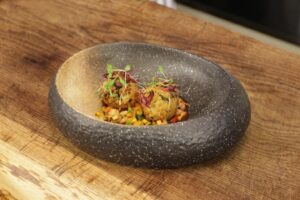 Atul Kochhar Instagram - Don’t miss @chefatulkochhar on @saturdayjamesmartin at the weekend! 👨‍🍳

Tune in from 9.30am on @itv this Saturday, when Atul joins @jamesmartinchef to cook the delicious Crab Bonda dish for you to try at home, or catch up later on @itvxofficial 📺

#saturdayjamesmartin #itv #celebritychef #indianfoodlovers